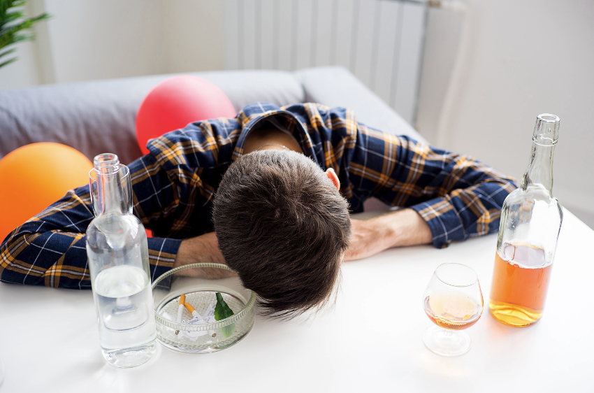 SENSIBILISATION AUX ADDICTIONS Les addictions dans les risque routier dans la prévention des risques routiers